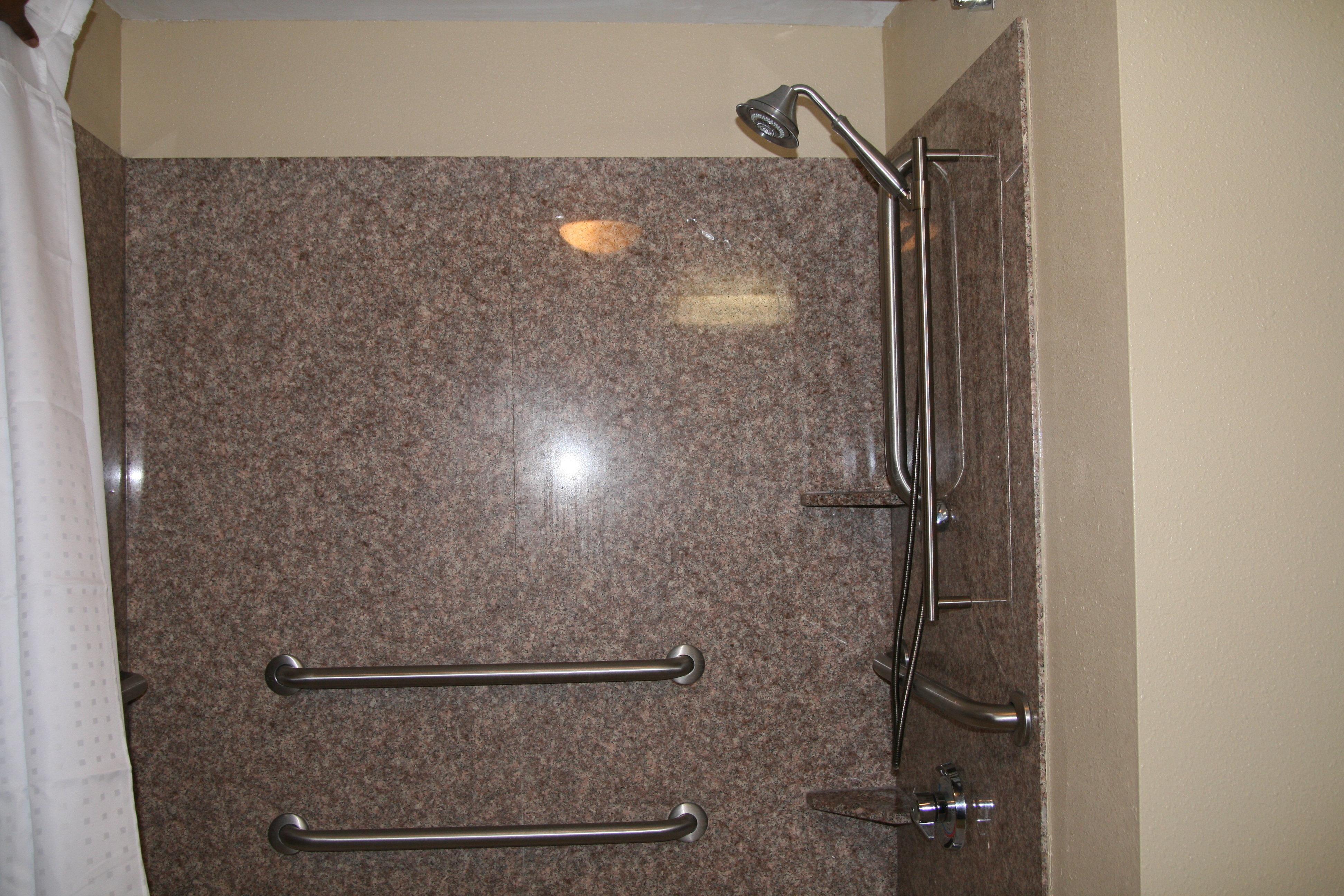 Holiday Inn Express And Suites Гринвилл Экстерьер фото